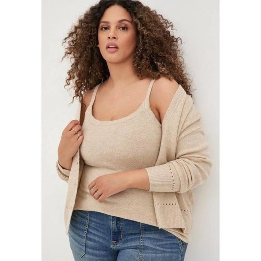 Includes Cami Only Torrid 5 (5X 28) Vegan‎ Cashmere Cami Tank Top Taupe Sweater